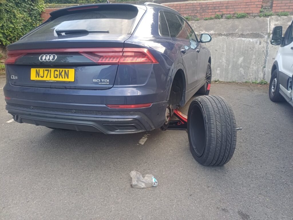 5 Signs Your Tyres Need Replacement