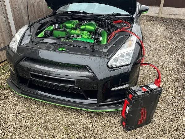 emergency car jump start service